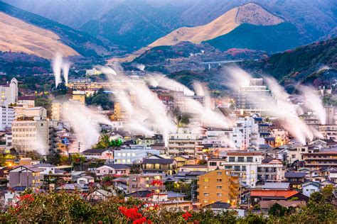 大分県別府市 天気 - 温泉と天候の不思議な関係